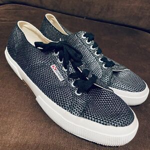 Mint Condition SUPERGA Low Black Snake pattern gumsole bottoms Womens 10 Mns 8.5